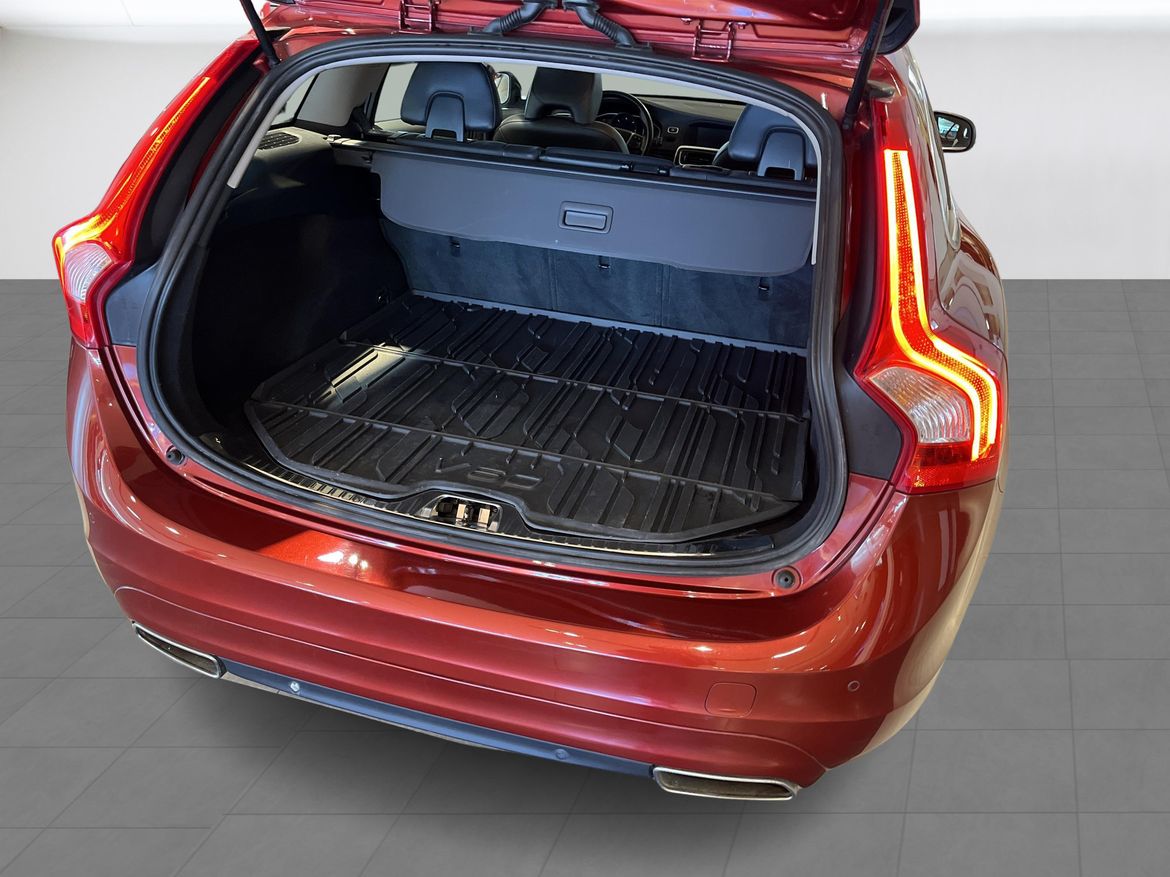 Volvo V60 2016 - miniatyr 11