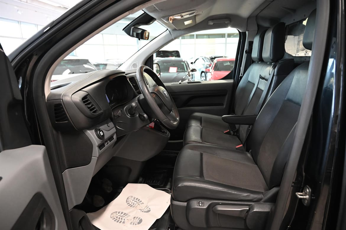 Toyota Proace 2.0 D-4D 4x4 Manuell, 6-trinn, 122hk, 2020