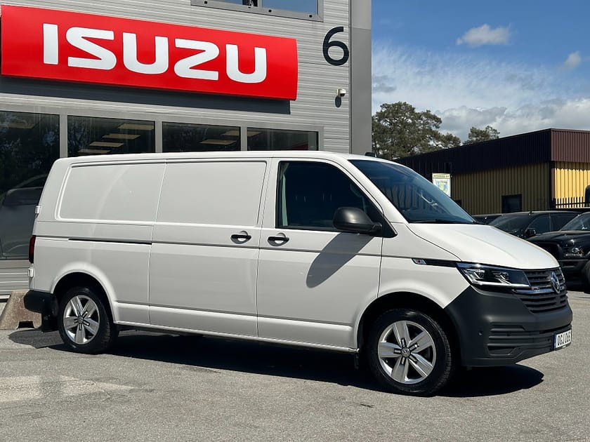 Bild 4 av Volkswagen Transporter T32 2.0 TDI|4Motion|Dubbla skjutdörrar | Moms | värmare