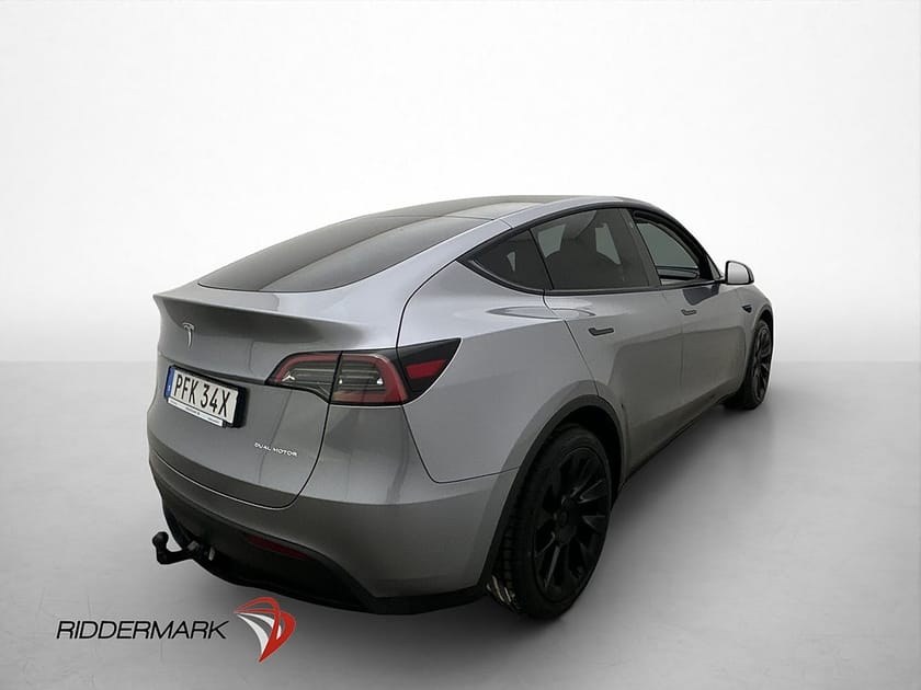 Bild 5 av Tesla Model Y Long Range AWD Svensksåld Panorama Drag