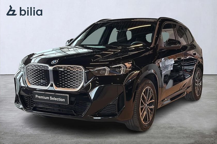 Bild 1 av BMW iX1 xDrive30 xDrive 30 M Sport | Innovation | 360° | HUD | Drag