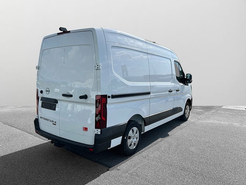 Bild 4 av Nissan Interstar-e 35T NV400/Interstar 87 kWh 141 hk L2H2 Tekna WLTP 400km