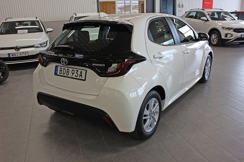 Bild 5 av Toyota Yaris Hybrid CVT Active Kamera Rattvärme V-hjul