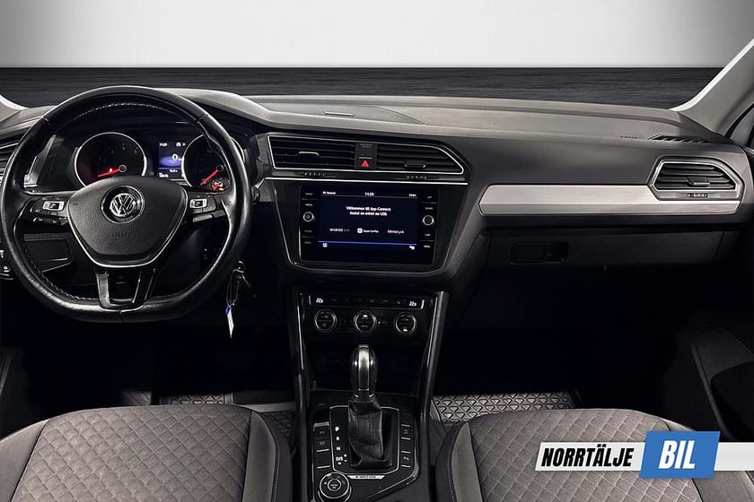 Bild 2 av Volkswagen Tiguan 1.4 150HK TSI 4M DRAG BENSIN VÄRMARE CARPLAY NYSERV 18"