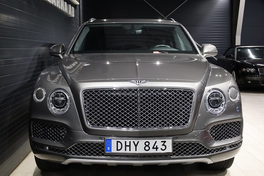 Bild 2 av Bentley Bentayga 6.0 W12 Onyx Edition 608hk