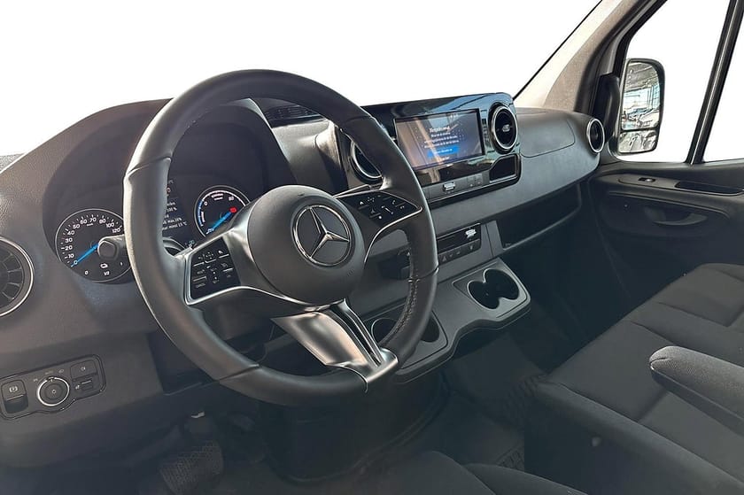 Bild 5 av Mercedes-Benz eSprinter 420 113 kWh A3 PRO 113kWh drag värmare LED lagerbil