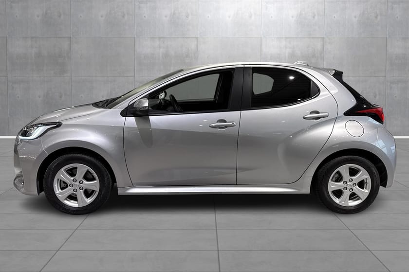 Bilde 2 av Toyota Yaris Hybrid 115 1,5l Active Tech, 6,40% med 10% EK