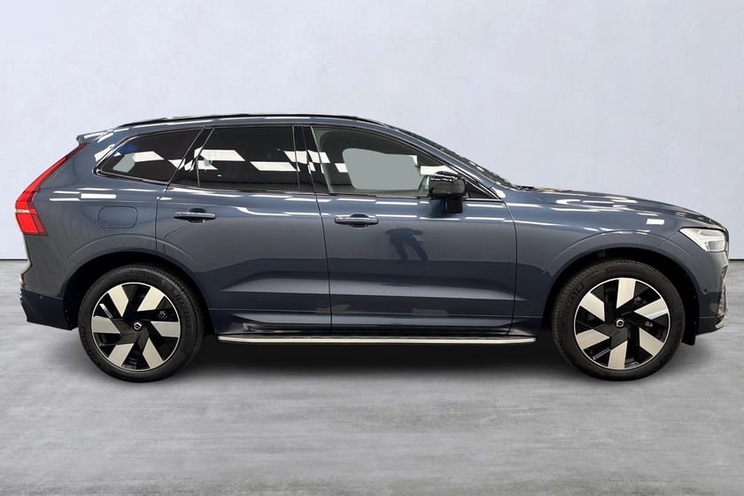 Bild 3 av Volvo XC60 Recharge T6 Plus Dark