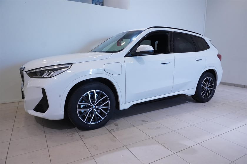 Bild 4 av BMW X1 xDrive25e M Sport Active Ed Drag DA