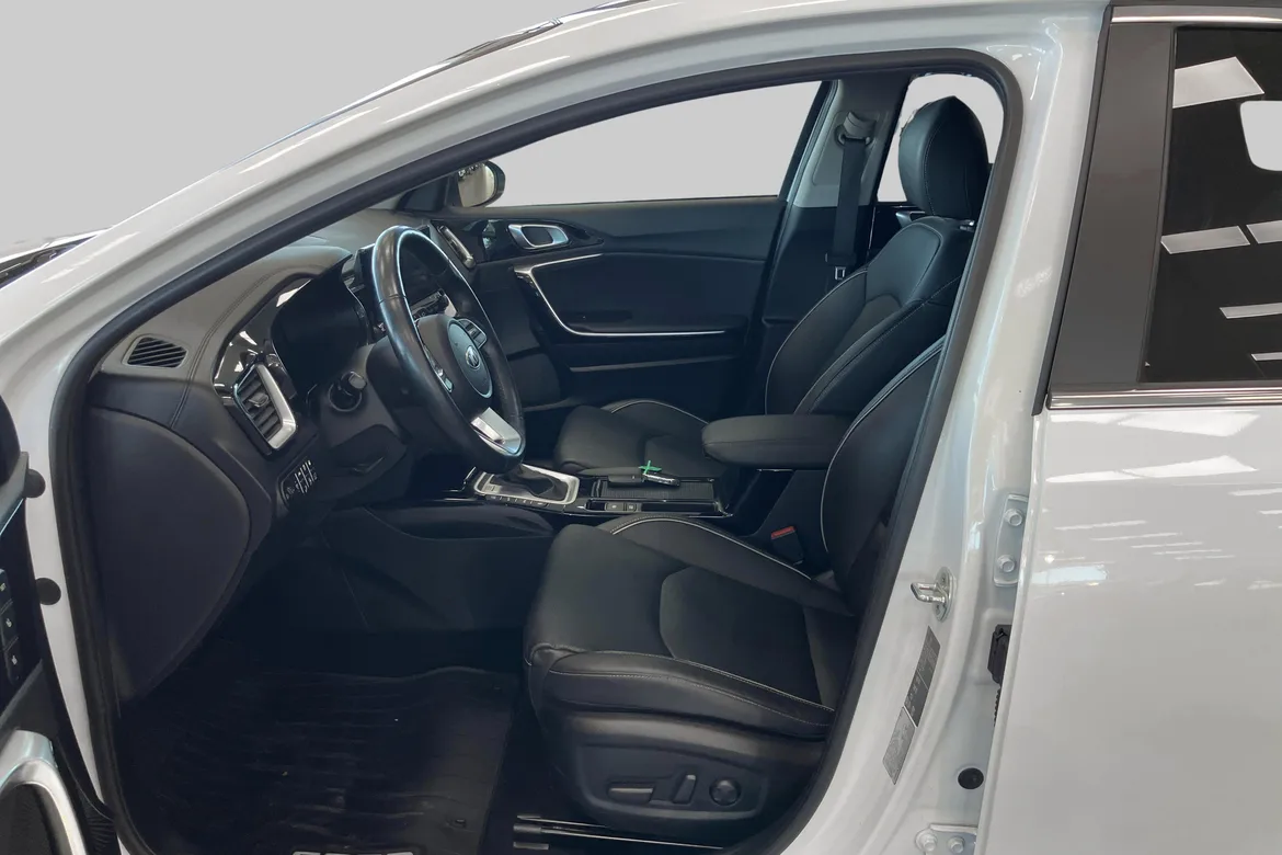 picture of a car