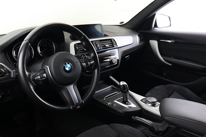 Bild 5 av BMW 118i M-Sport 136hk Aut HiFi Navi Professional Nyservad