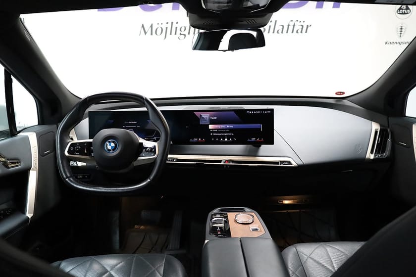 Bild 4 av BMW iX xDrive50 | Innovation | Exclusive | Panorama | HK