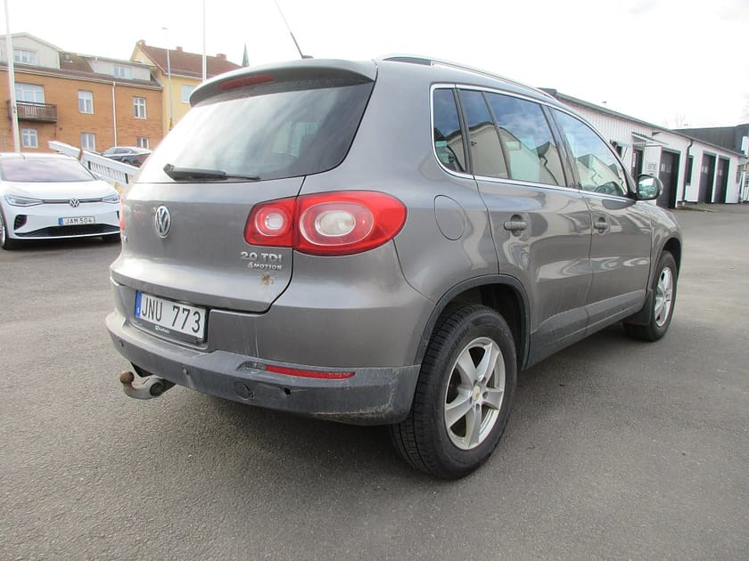 Bild 4 av Volkswagen Tiguan 2.0 TDI 140 hk DPF 4Motion Sport & Style DSG Drag