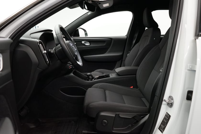 Bild 5 av Volvo XC40 Recharge Single Motor Core Edition, Ränta 2.95%, Baklucka elmanövrerad, Dragkrok