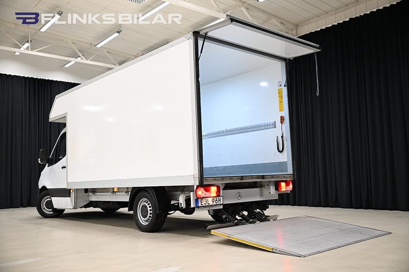 Bild 3 av Mercedes-Benz Sprinter 316 CDI Chassi Automat|Volymskåp|BG-Lyft|Överhäng|Moms