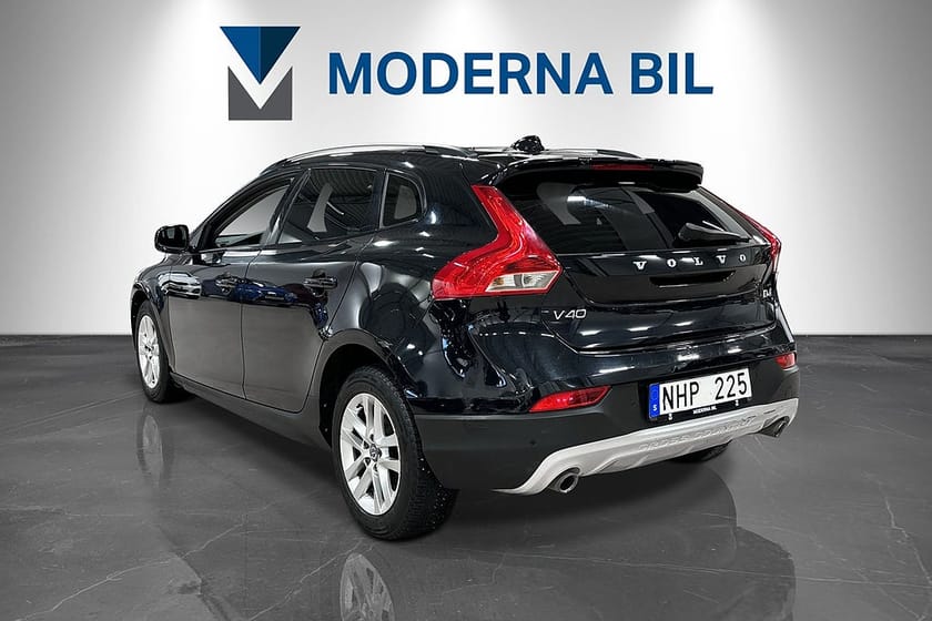Bild 3 av Volvo V40 Cross Country D4 177hk Summum Aut Panorama Skinn Navi PDC Nyservad