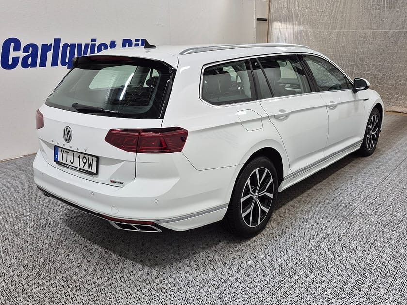 Bild 4 av Volkswagen Passat Sportscombi 4MOTION R-LINE TDI 190HK 4x4 Executive