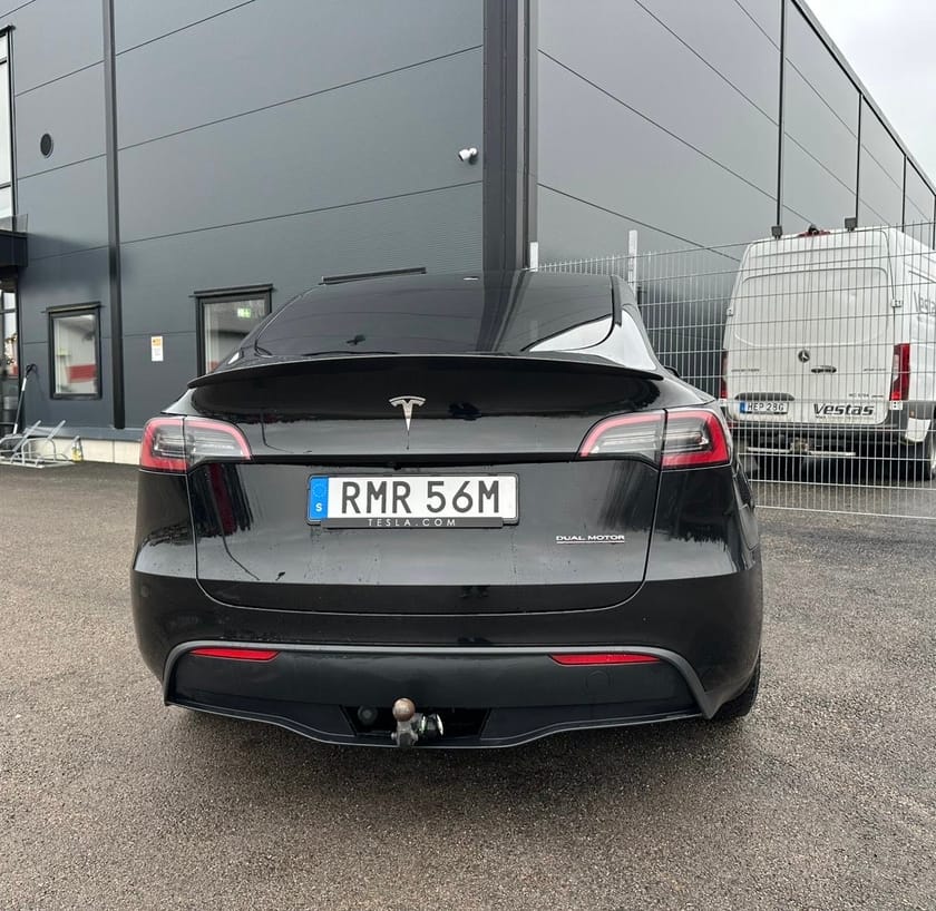 Bild 4 av Tesla Model Y Performance AWD/ Drag/ Moms /