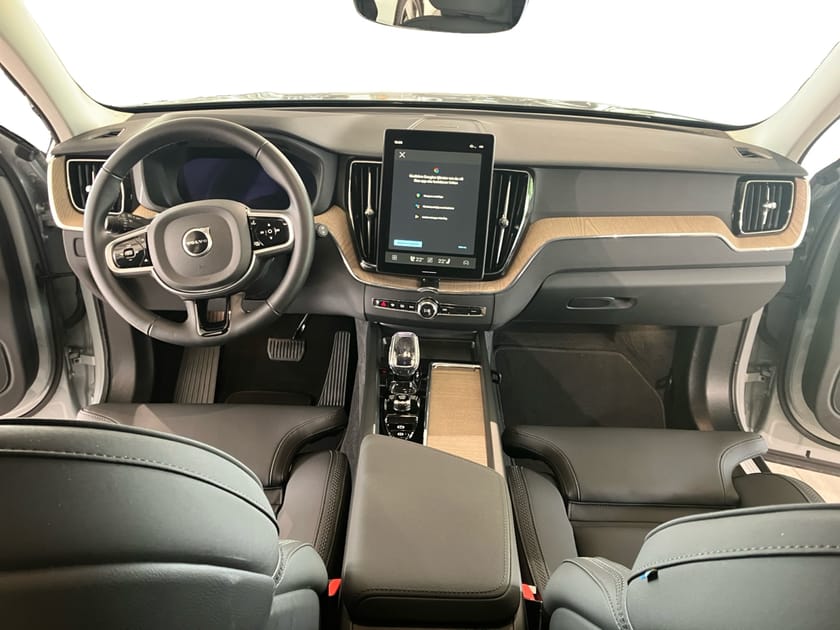 Bild 5 av Volvo XC60 T6 Plus Dark Nordic Edition