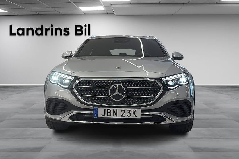 Bild 2 av Mercedes-Benz E 300 de 4MATIC All-Terrain All-Terrain,Drag,Burmester,AIRMATIC