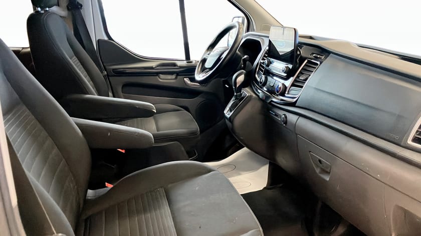 Bild 3 av Ford Transit Custom 300 Crew Van LIMITED DUBBELHYTT 2.0 TDCi SelectShift 170hk