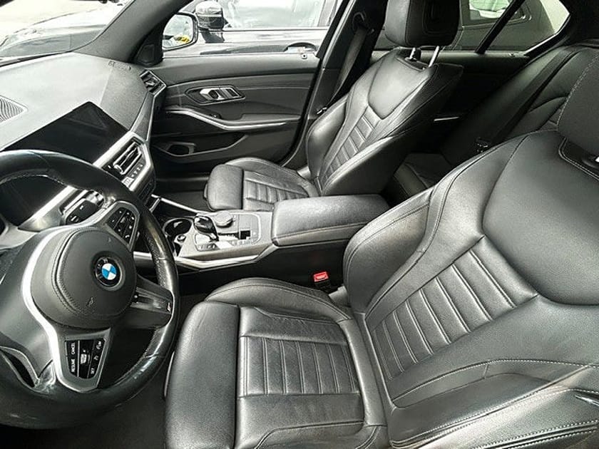 Bild 2 av BMW 320d Sedan M Sport 190hk | Head up | Värmare | 19" | HiFi |