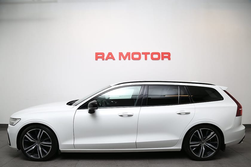 Bild 3 av Volvo V60 D4 190hk AWD R-Design Aut H/K 360° HUD VOC Drag