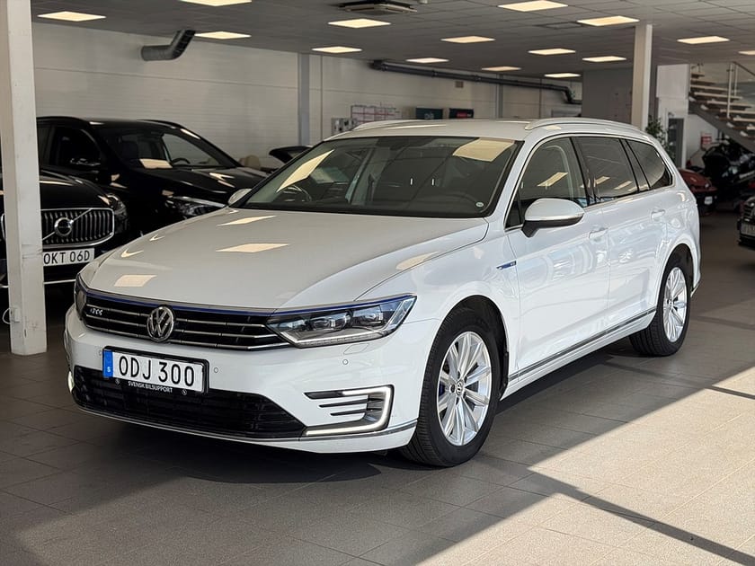 Bild 4 av Volkswagen Passat Variant GTE 1.4 DSG Executive Drag Värm