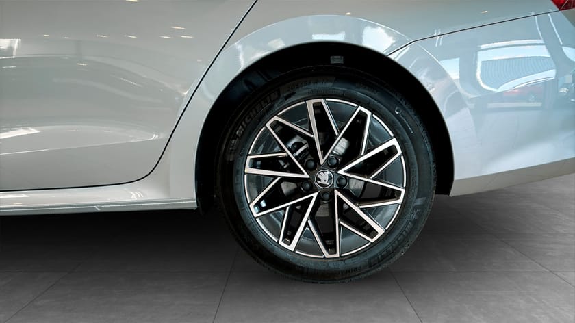 Bild 4 av Škoda Octavia Kombi COMBI SELECTION 1,5 TSI M-HEV 116 HK 7 VXL
