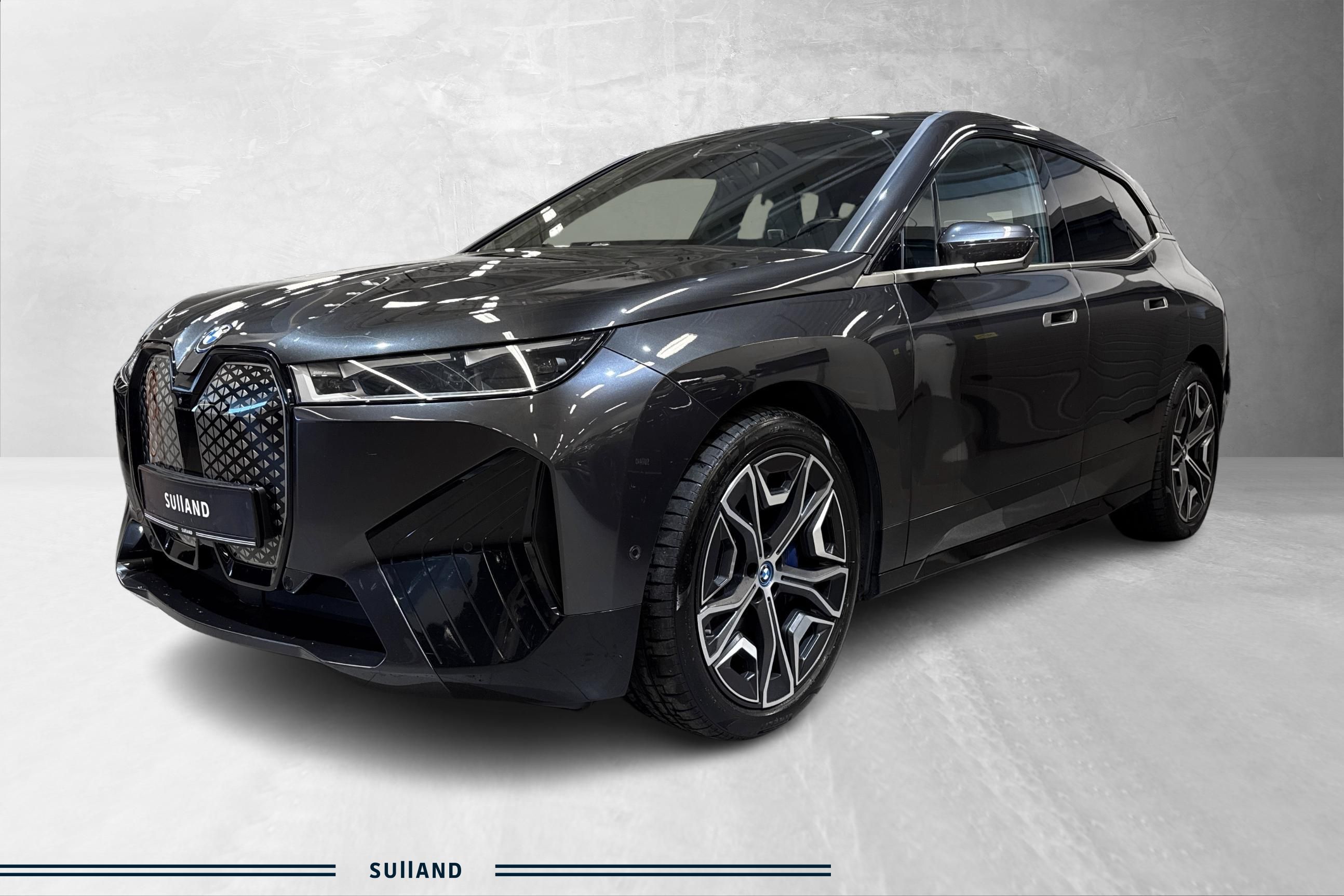 Thumnail bilde 0 av BMW iX xDrive50