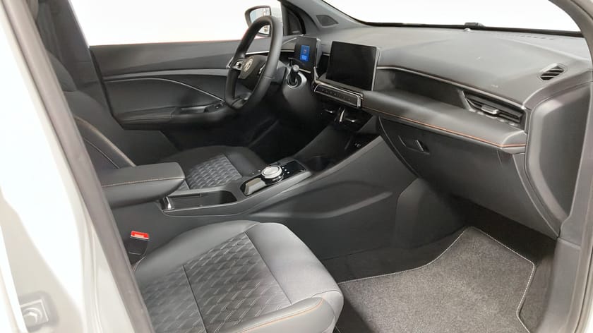 Bild 3 av MG 3 Hybrid+ MG3 LUX HEV 1.5 AT (BLACK) - DOVER WHITE