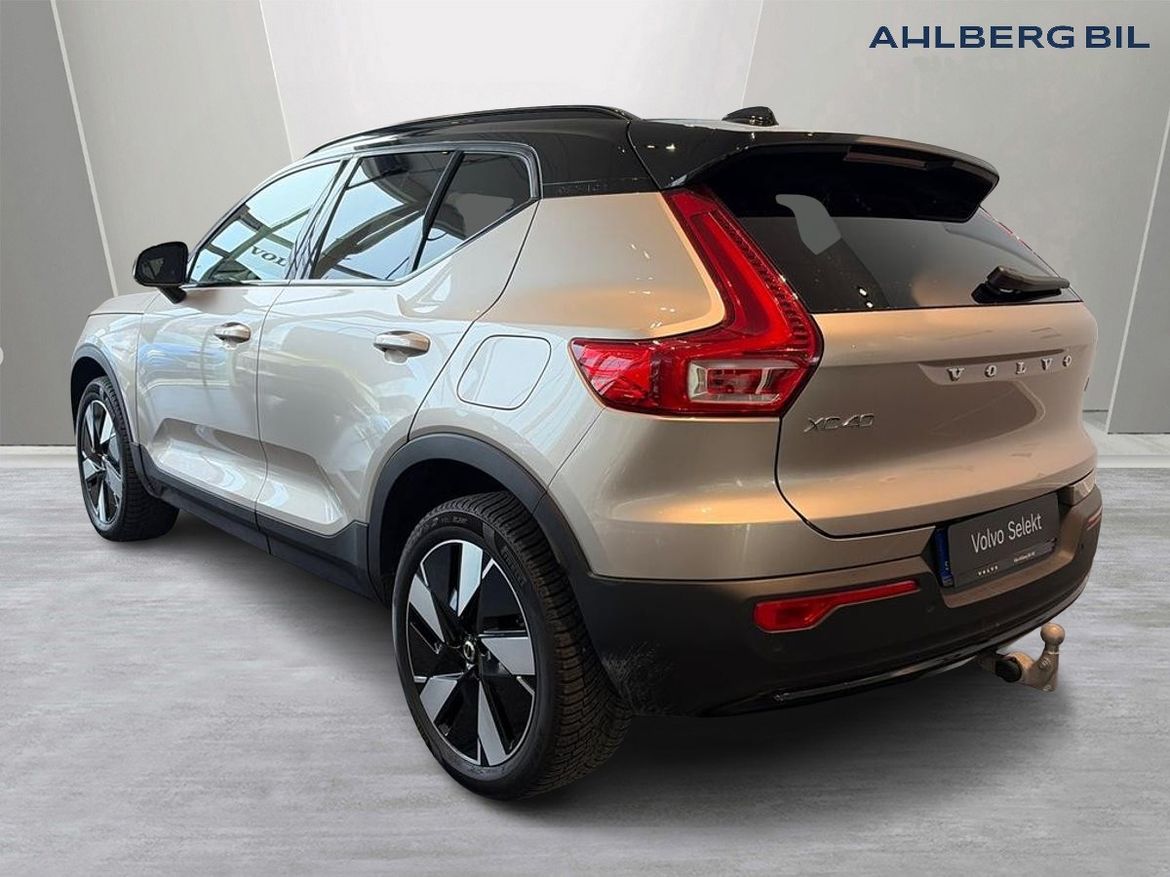 Volvo XC40 2024 - miniatyr 3