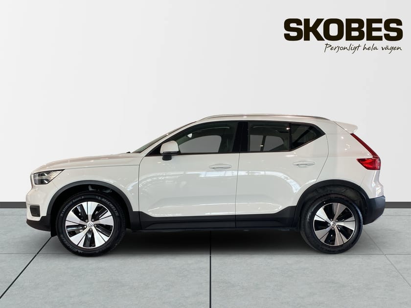 Bild 5 av Volvo XC40 T3 FWD aut Momentum Advanced Edt Park.kamera, Navigation, Drag