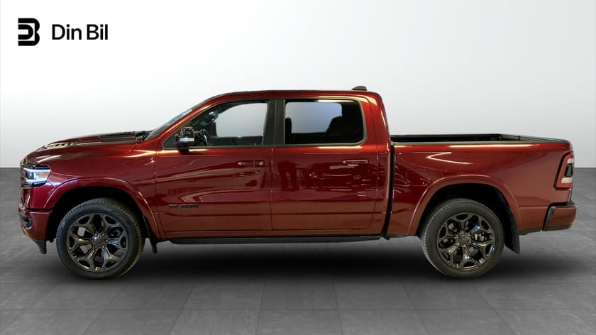 Bild 2 av RAM 1500 Crew Cab 5.7 V8 4X4 Limited Night Edition