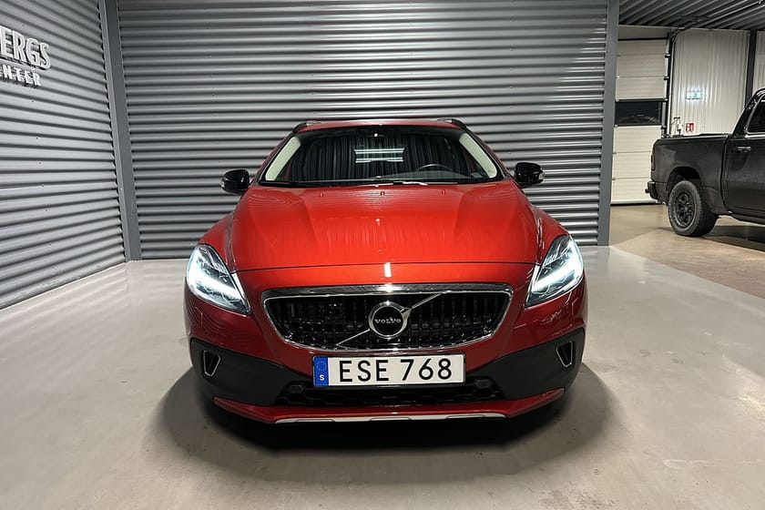 Bild 2 av Volvo V40 Cross Country D3 150hk Kinetic Backkamera Navi PDC BT Euro 6