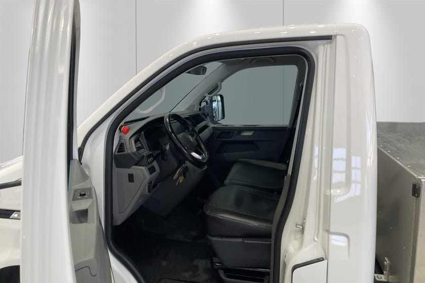 Bild 5 av Volkswagen Transporter Chassi Cab Tippflak T30 2.0 TDI DSG, v-hjul, drag, vär