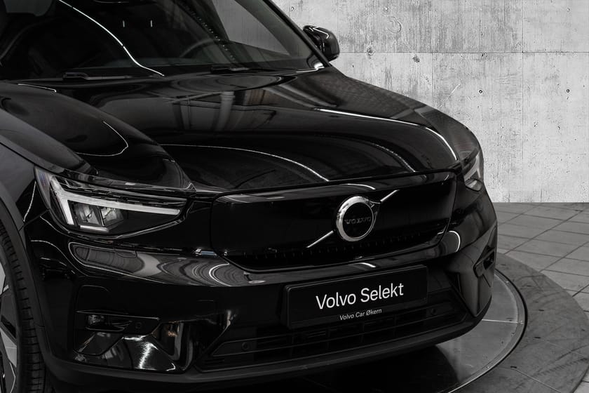 Bilde 2 av Volvo EX40 Twin Motor Performance El. Plus 442Hk. Hengerfeste!