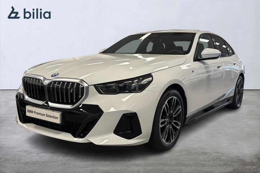 Bild 1 av BMW i5 eDrive40 Sedan eDrive 40 M-sport | H&K | Drag | Aktiv farth.