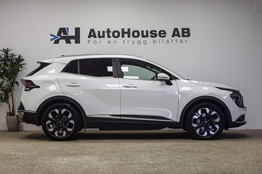 Bild 3 av Kia Sportage PHEV 4WD Advance H/K 360 Drag Navi CarPlay Elstolar