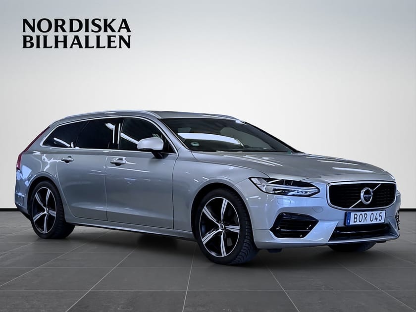 Bild 1 av Volvo V90 Recharge T8 AWD Geartronic R-Design Nyservad B&W 360kam