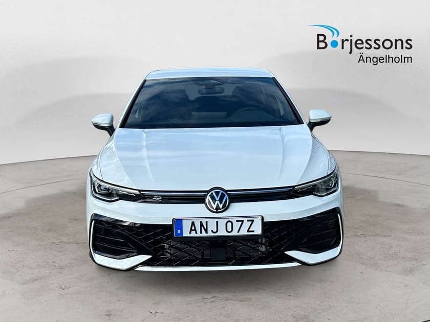 Bild 5 av Volkswagen Golf R-line 1,5 eTSI 150hk DSG7
