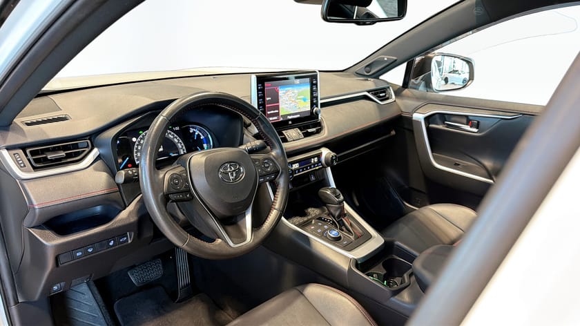 Bild 4 av Toyota RAV4 Laddhybrid 2,5 Plug-In Style Panorama Nav Drag JBL