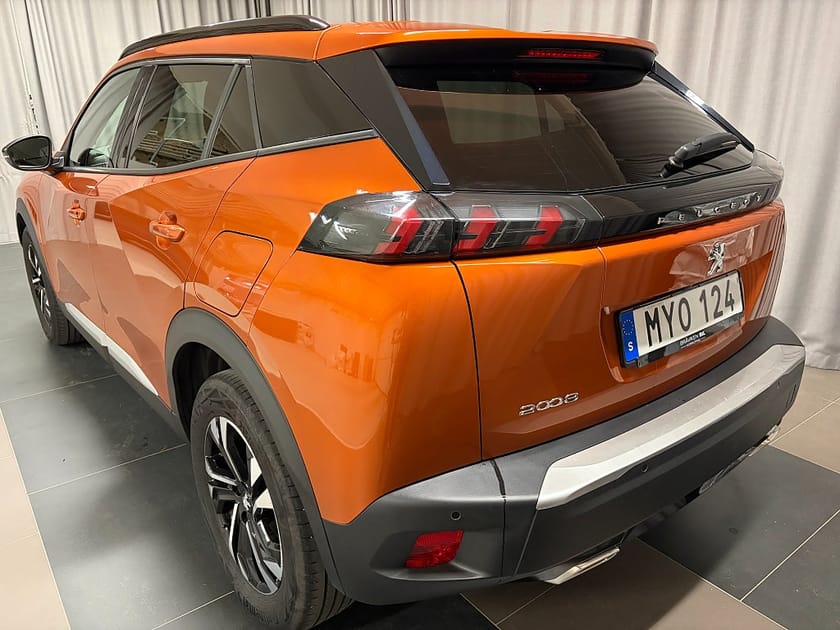 Bild 3 av Peugeot 2008 ALLURE Pack PureTech 130 AUT Inkl. Vinterhjul