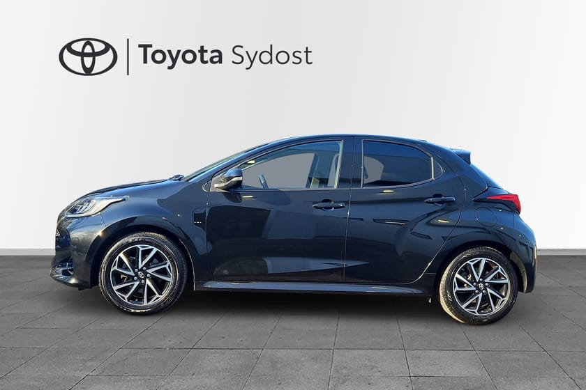 Bild 4 av Toyota Yaris Hybrid – Active Plus Nyckelfri start Backkamera Rattvärme LED strålkastare