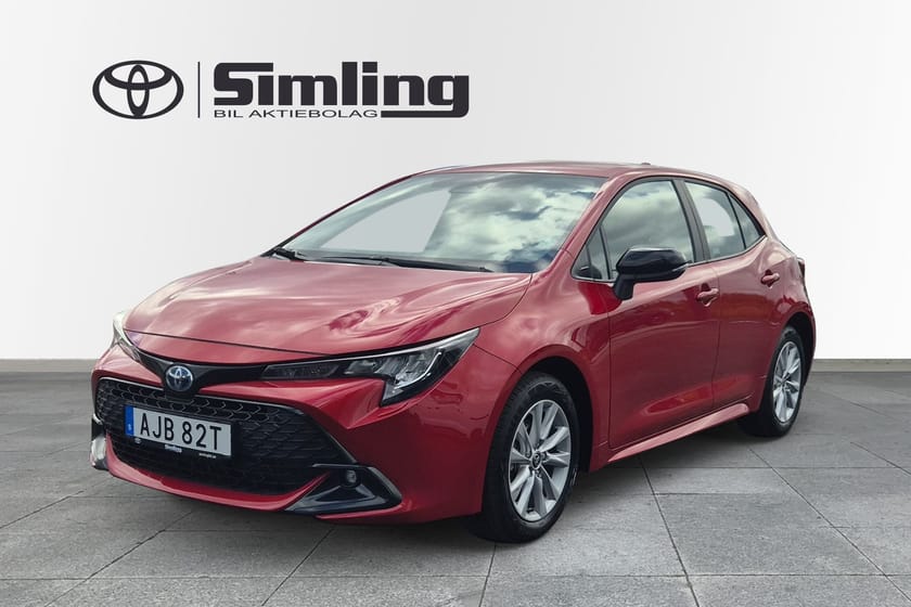 Bild 1 av Toyota Corolla Hybrid 1,8 5D Active, Vinterhjul