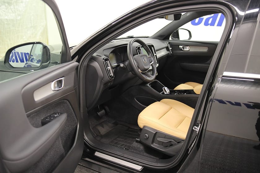 Bild 2 av Volvo XC40 T5 Recharge Inscription 262HK Läder