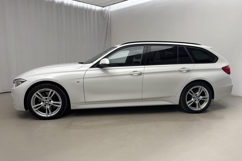 Bild 2 av BMW 330i xDrive Touring 330 252hk M Sport GPS Panorama