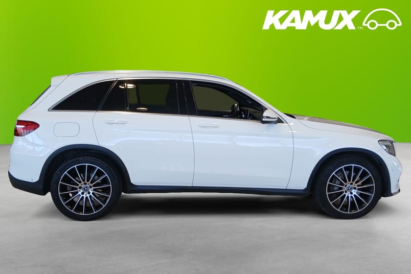 Bild 2 av Mercedes-Benz GLC 220 d 4MATIC 9G AMG Pano Burmester Kamera Navi Värmare Drag