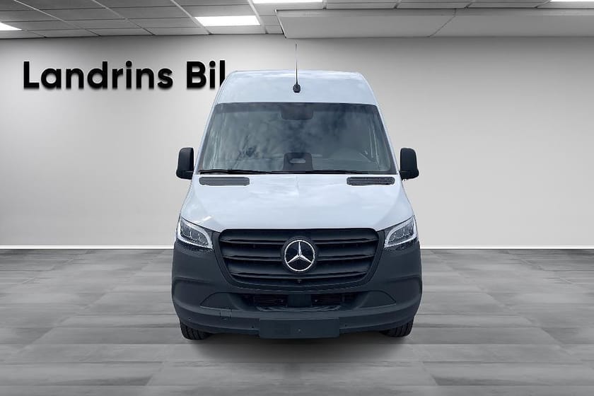 Bild 2 av Mercedes-Benz eSprinter 414 81 kWh PRO A2 Lagerbil
