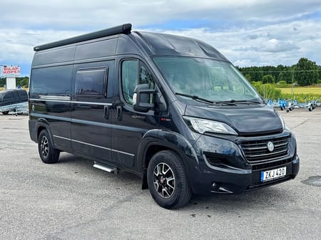 Caravans International Campervan Fiat Ci Kyros 6 Experience - Långbäddar, 6m, Dieselvärme,  Solcell, 3500